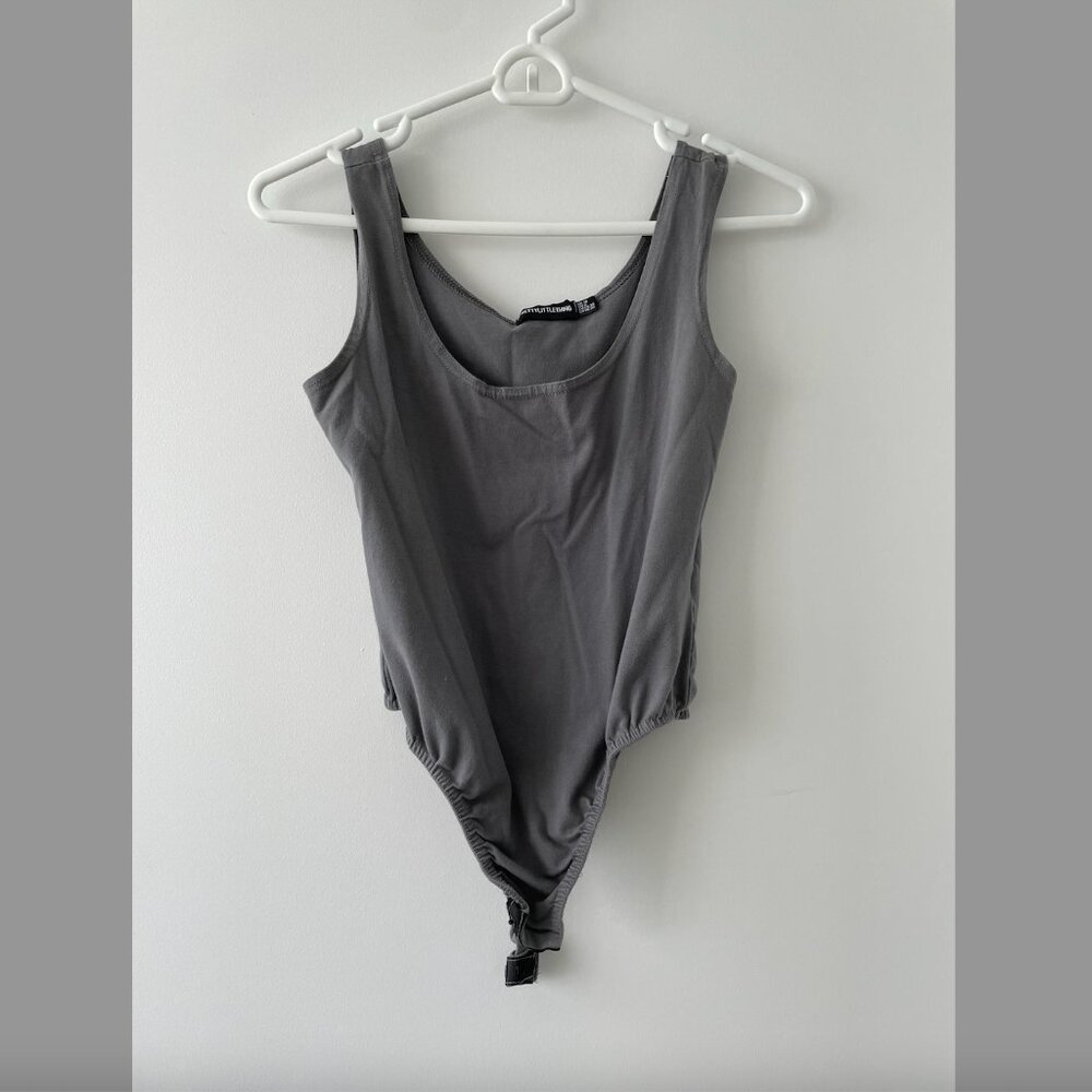 Pretty Little Thing - Grey Tank Bodysuit - Size 6